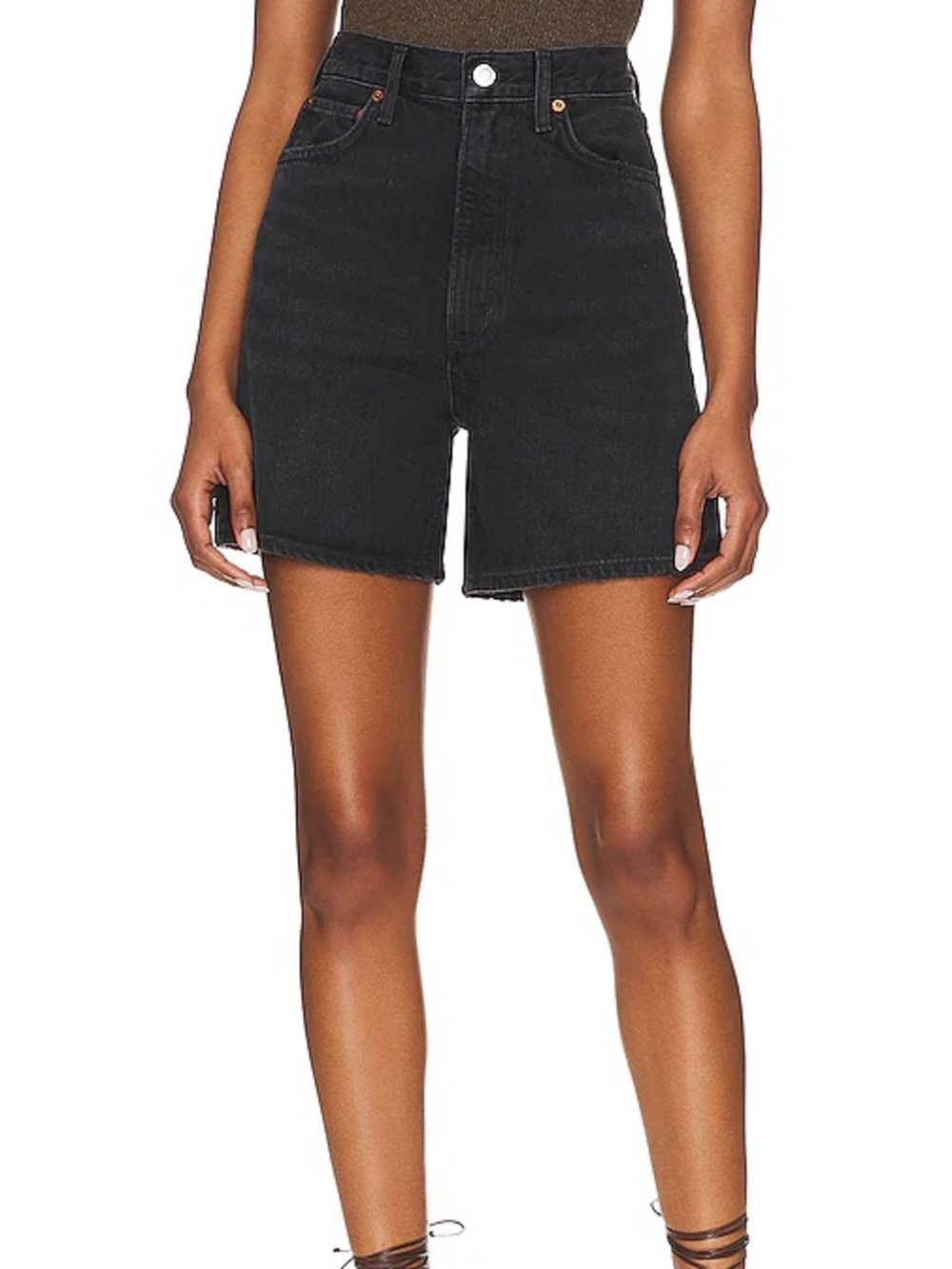Agolde Stella Short in Bat